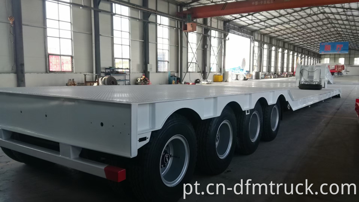 4 axles low flatbed semi-trailer (4)